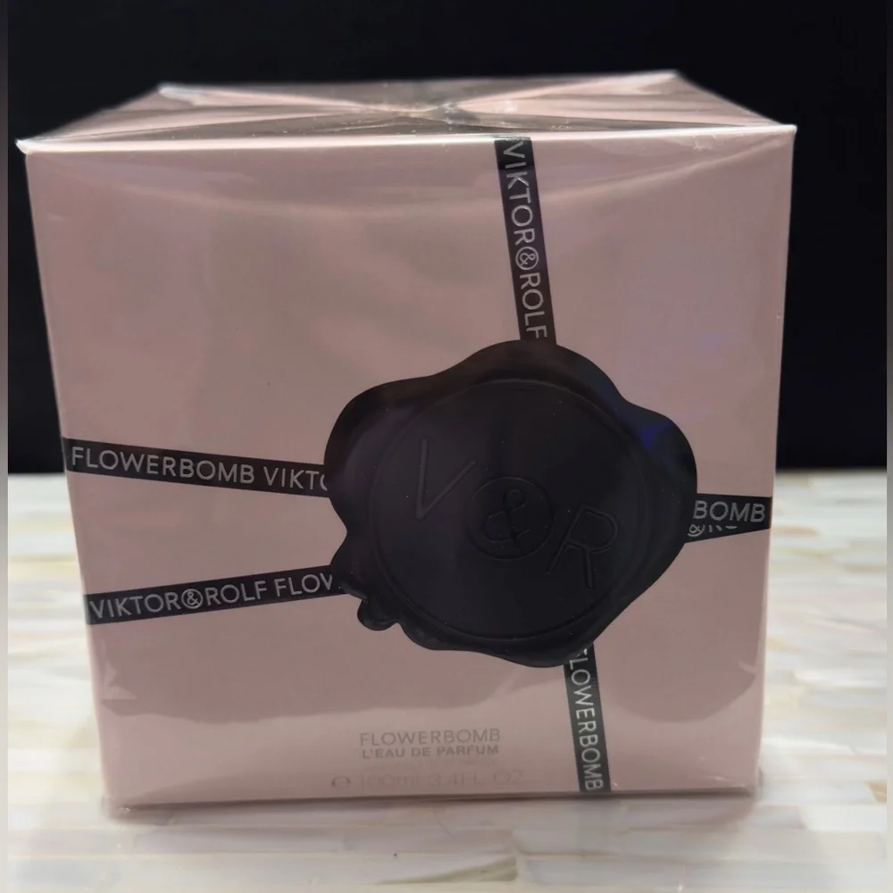 NIB VIKTOR & ROLF FLOWERBOMB 100 ML EDP SPRAY - Picture 1 of 2